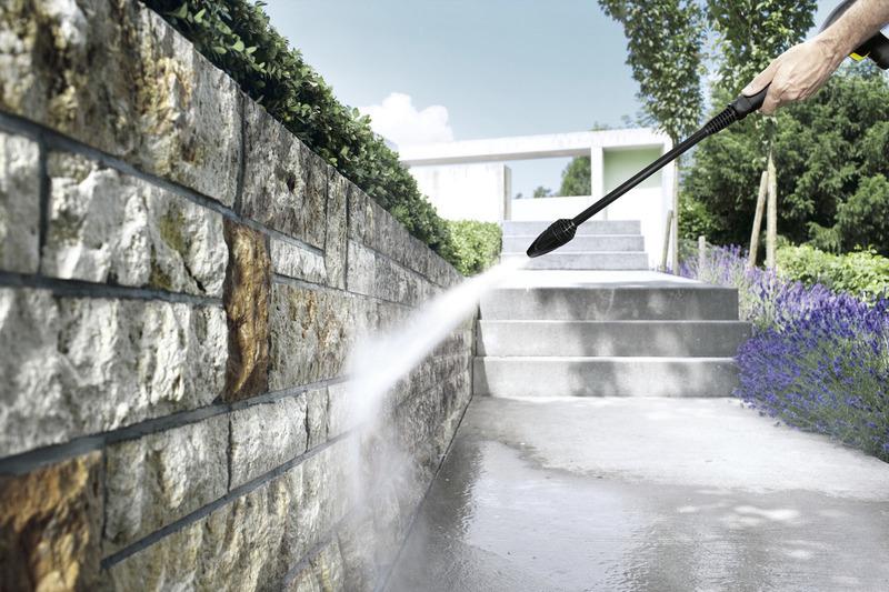Aparat cu presiune – Modalitatea perfecta de eliminare a murdariei in spatiile exterioare img.1