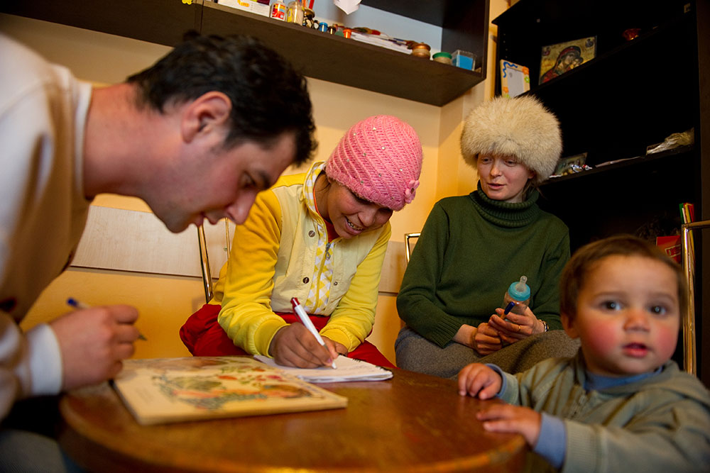 Asociația Vasiliada – solidaritate, demnitate și sprijin real pentru comunitate img.2