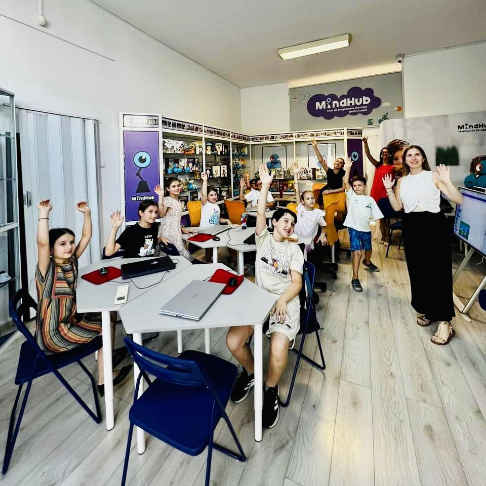 MindHub  – un spațiu în care copiii învață să gândească, nu doar să memoreze img.1